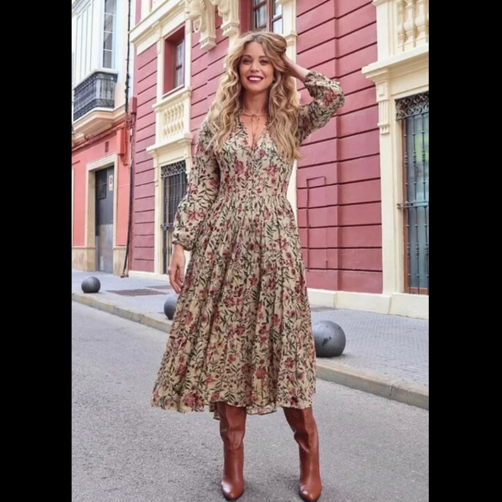 ❤️LAST size M♥️ NWT ZARA $119 beige PRINTED MIDI DRESS